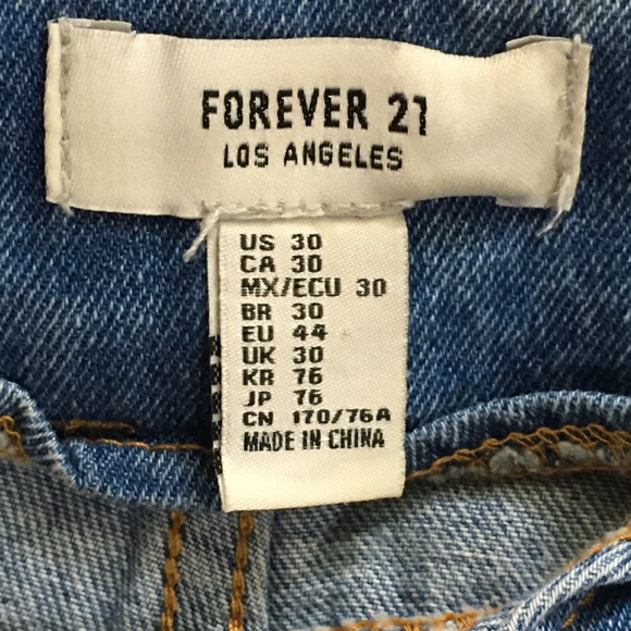 Forever 21 women’s high waisted jean short size 30 - Picture 4 of 4